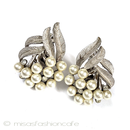 （画像用） Trifari　 トリファリ 紫陽花　イヤリング