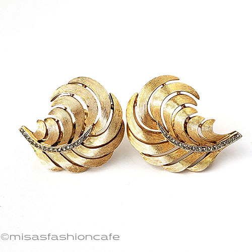 （画像用） Trifari　 トリファリ フェザー　イヤリング