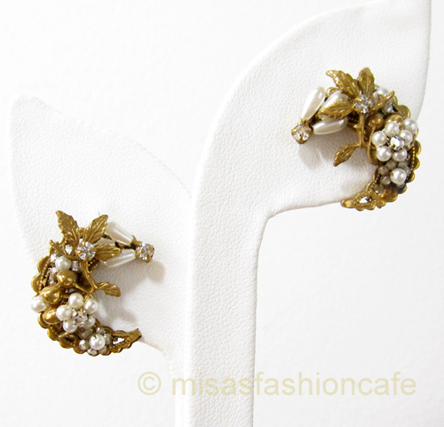 （画像用） Robert ロバート ムーン月型お花イヤリング