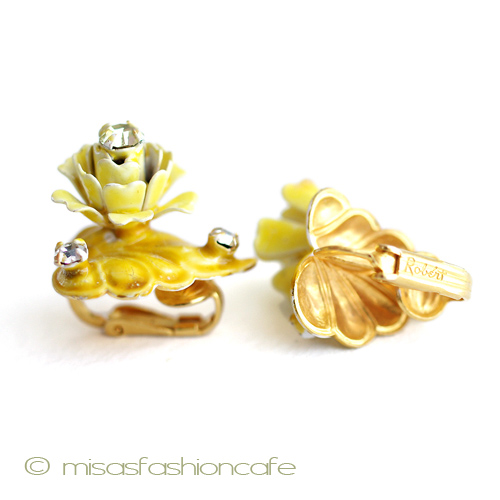（画像用） Robert刻印イヤリング RSエナメルフラワー