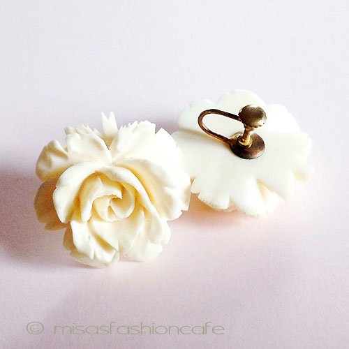 （画像用） 象牙 アイボリー ローズ イヤリング