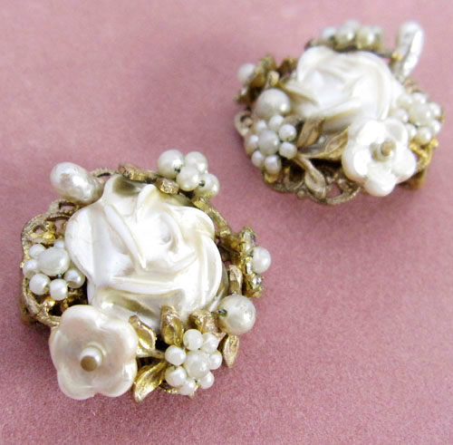 （画像用） EUGENE豪華花イヤリング