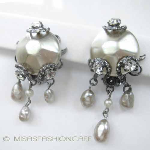 （画像用） Robert刻印イヤリング バロックパール＆RS