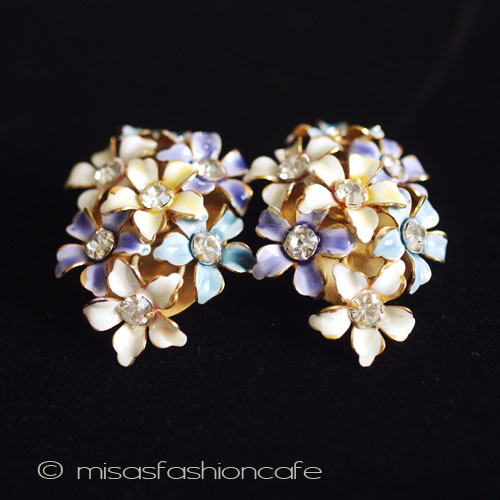 （画像用） ＳＡＮＤＯＲ　イヤリング RSのお花ブーケ