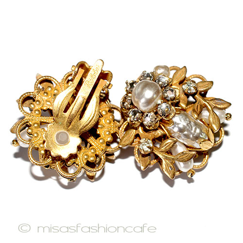 （画像用） Ｒｏｂｅｒｔ　イヤリング バロックパールの花