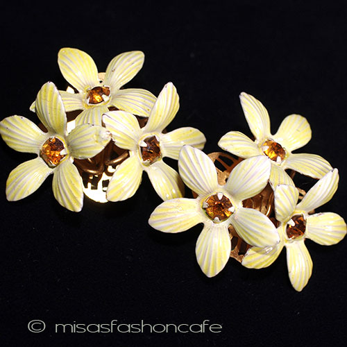 （画像用） Original By Robert 花ブーケ　イヤリング