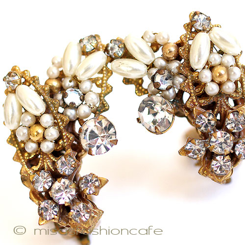 （画像用） Ｒｏｂｅｒｔ　イヤリング パールRSフローラル