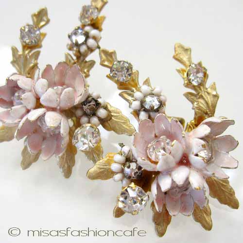 （画像用） Robert調お花イヤリング