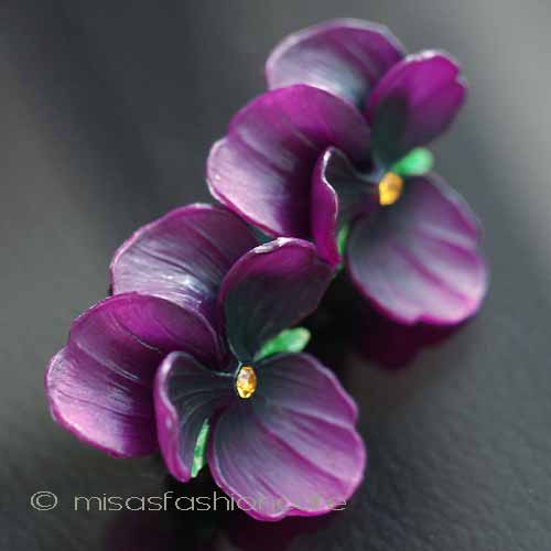 （画像用） パンジー・スミレ イヤリング