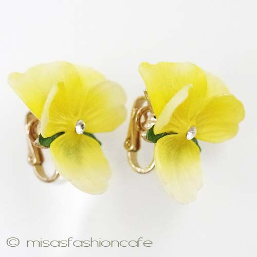 （画像用） クラウントリファリ パンジーすみれイヤリング