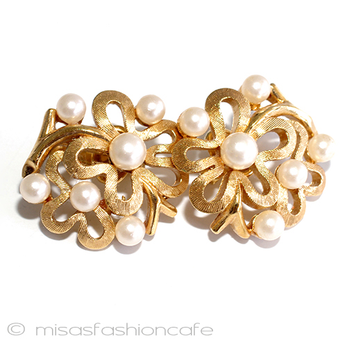 （画像用） Ｔｒｉｆａｒｉ　 トリファリ パールのお花　イヤリング