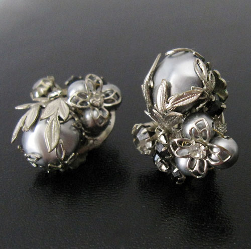 （画像用） パールRS花イヤリング