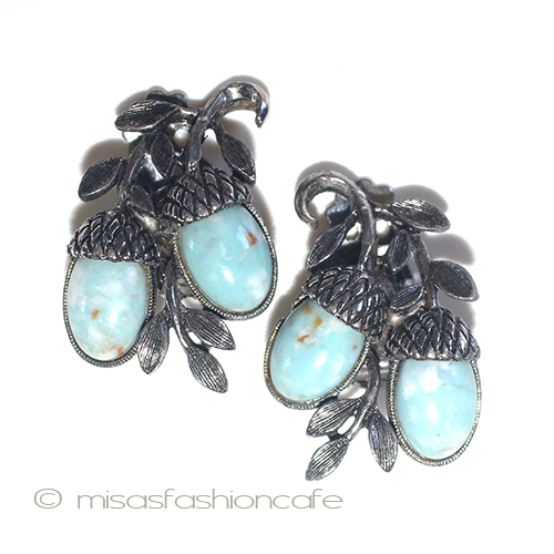 （画像用） ブルーどんぐり　イヤリング