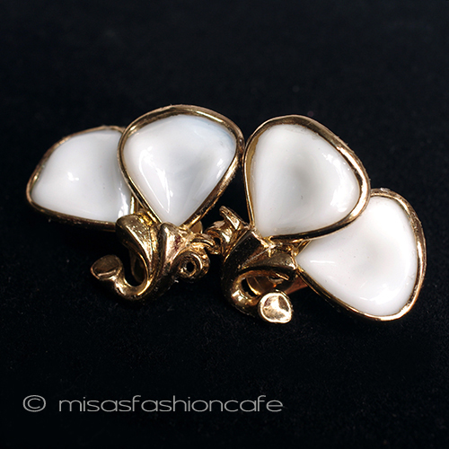 （画像用） Ｔｒｉｆａｒｉ　 トリファリ ガラスお花　イヤリング