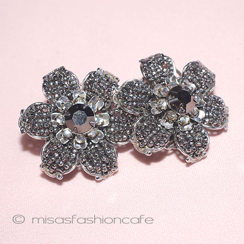 （画像用） DeMario　イヤリング シルバーフラワー