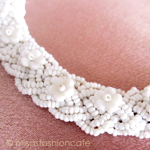 （画像用） ミルクガラス花ネックレス