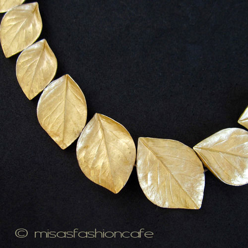 （画像用） クラウントリファリ Trifari 金の葉