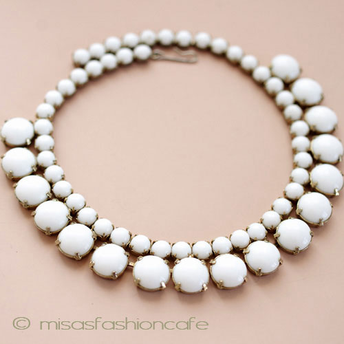 （画像用） ミルクガラス　ネックレス