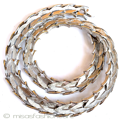 （画像用） Ｔｒｉｆａｒｉ　 トリファリ 銀リーフ　ネックレス