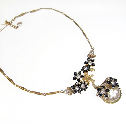 （画像用） Haskell・Robert調 お花ネックレス