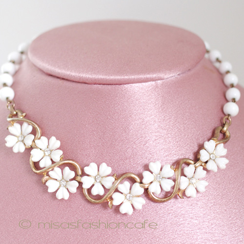 （画像用） Ｔｒｉｆａｒｉ　 トリファリ お花ネックレス