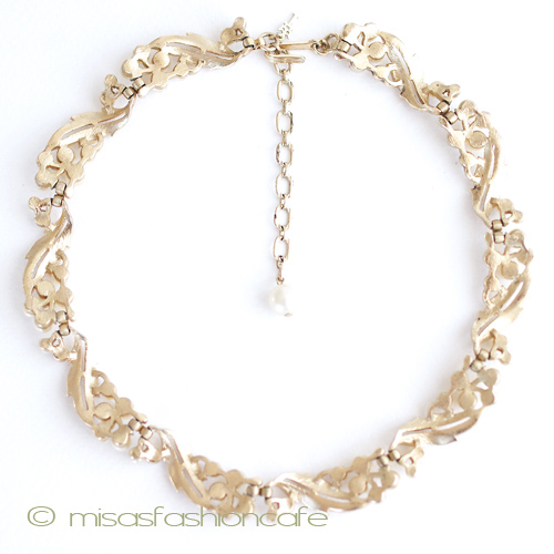 （画像用） Trifari　 トリファリ パールの花ネックレス