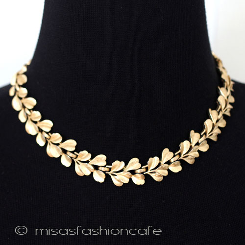 （画像用） Trifari　 トリファリ 金の葉　ネックレス