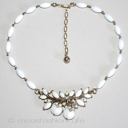 （画像用） Ｔｒｉｆａｒｉ　 トリファリ ガラスベリーネックレス