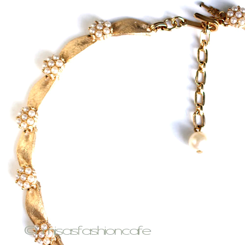 （画像用） Ｔｒｉｆａｒｉ　 トリファリ パール小花ネックレス