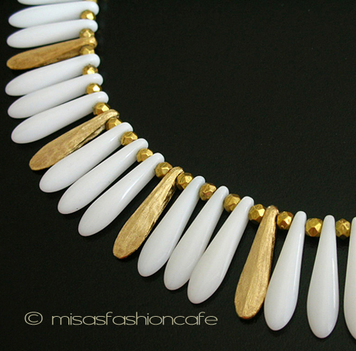 （画像用） Trifari　 トリファリ ミルクガラスｘゴールド