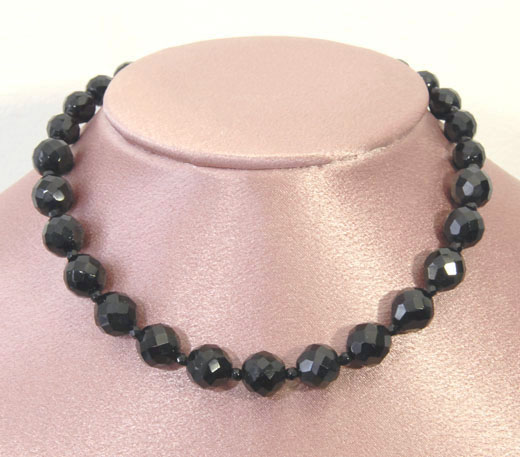 （画像用） DeMario フレンチジェット お花ネックレス