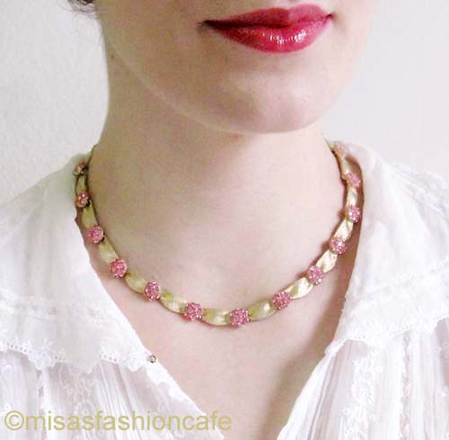 （画像用） Trifarトリファリ 　ピンクフラワー・ネックレス