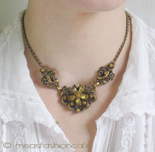 （画像用） Coro　お花ネックレス