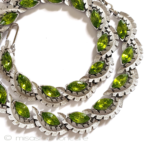 （画像用） Ｔｒｉｆａｒｉ　 トリファリ ペリドット銀葉ネックレス