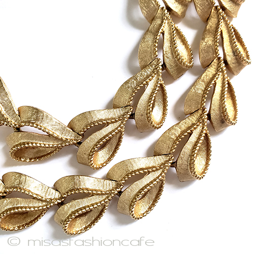 （画像用） Trifari　 トリファリ 金リボン　ネックレス