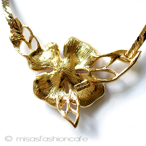 （画像用） Ｔｒｉｆａｒｉ　 トリファリ ハナミズキ　花ネックレス