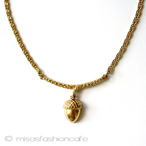 （画像用） Trifari　 トリファリ どんぐり　ネックレス