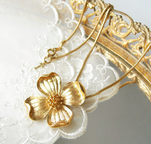 （画像用） クラウンTrifar　ネックレス