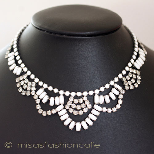 （画像用） ミルクガラス　ネックレス