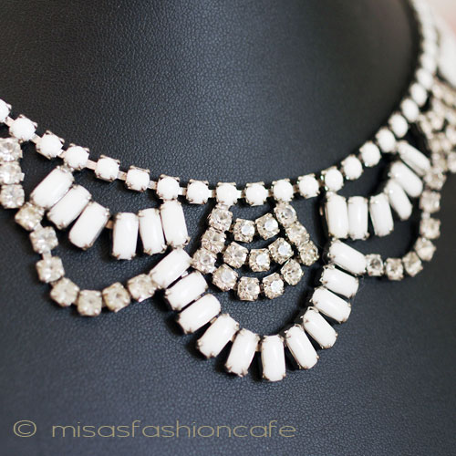 （画像用） ミルクガラス　ネックレス