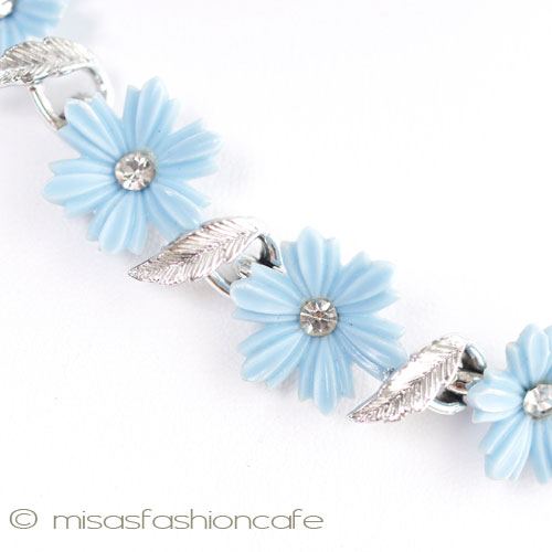 （画像用） ブルーフラワーネックレス