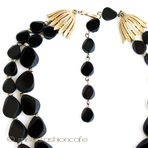 （画像用） Trifari　 トリファリ ガラス２連ネックレス