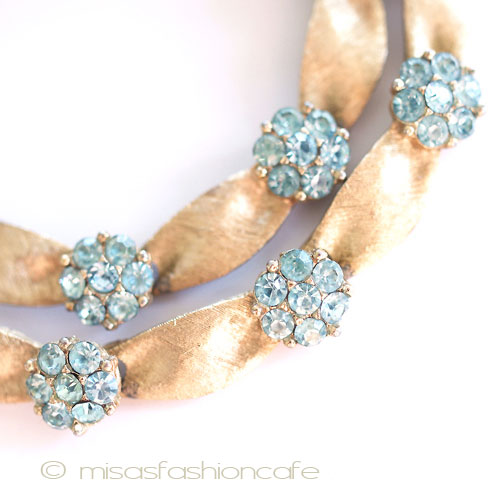 （画像用） Ｔｒｉｆａｒｉ　 トリファリ 水色の花 ネックレス