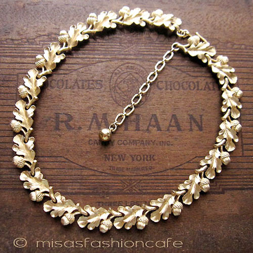 （画像用） ヴィンテージジュエリー　 トリファリ　どんぐり