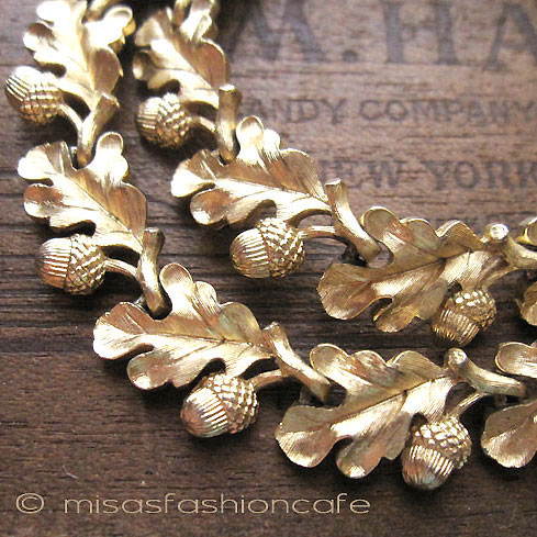 （画像用） ヴィンテージジュエリー　 トリファリ　どんぐり