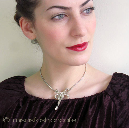 （画像用） Coroリボンネックレス