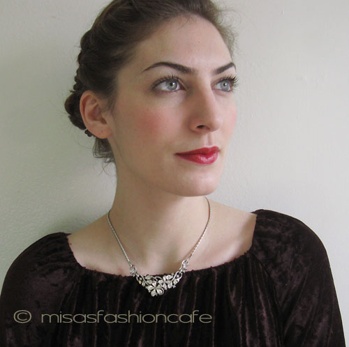 （画像用） クラウントリファリ Trifariお花ネックレス