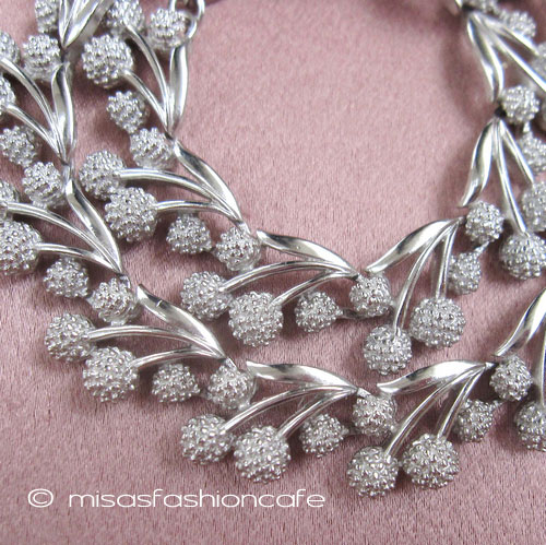 （画像用） Trifari　トリファリ 　たんぽぽ ネックレス