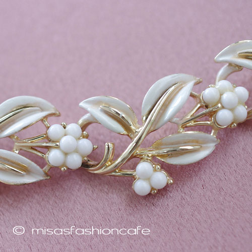 （画像用） Coro お花ネックレス