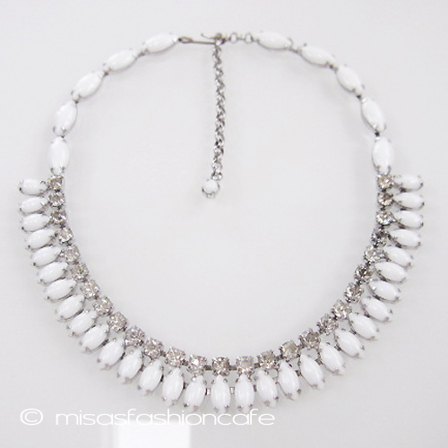 （画像用） ミルクガラス ネックレス